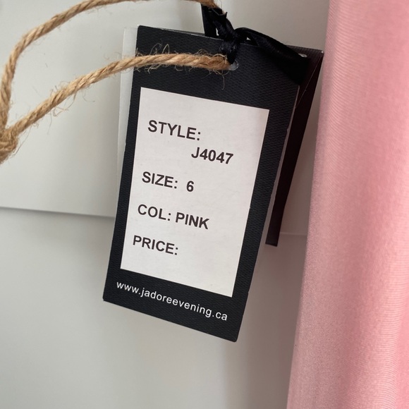 Beautiful gorges dress - Picture 4 of 5